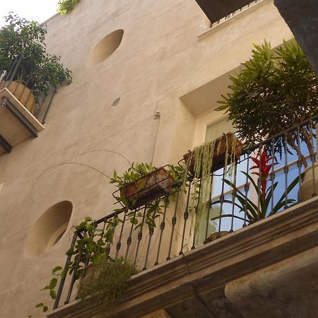 Appartamento In Palazzo Lampedusa Palermo Exterior foto